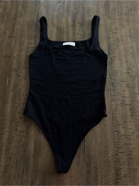 Babaton Black Scoop-Neck Bodysuit